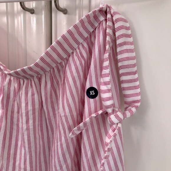 NWT Hollister flowy tank top - Picture 4 of 8